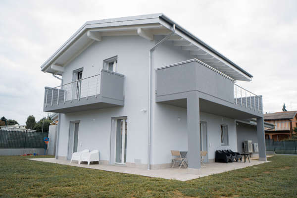 Bioedilizia e case in legno: la soluzione Spring di Edilnoma