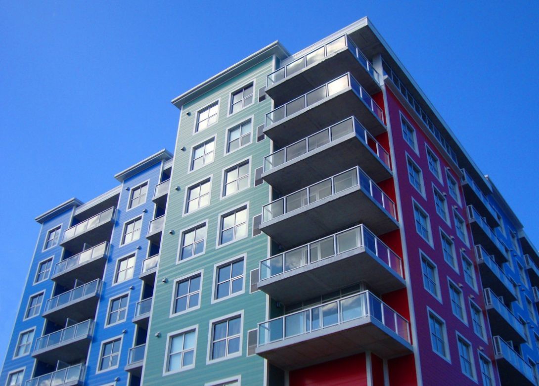 Migliorare la classe energetica di un appartamento in condominio: gli interventi da compiere e gli accorgimenti da seguire