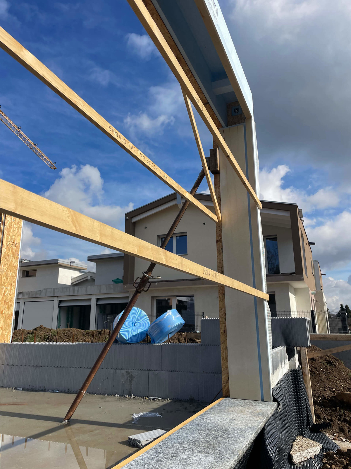 gestione del nodo serramento nel cantiere di una casa prefabbricata