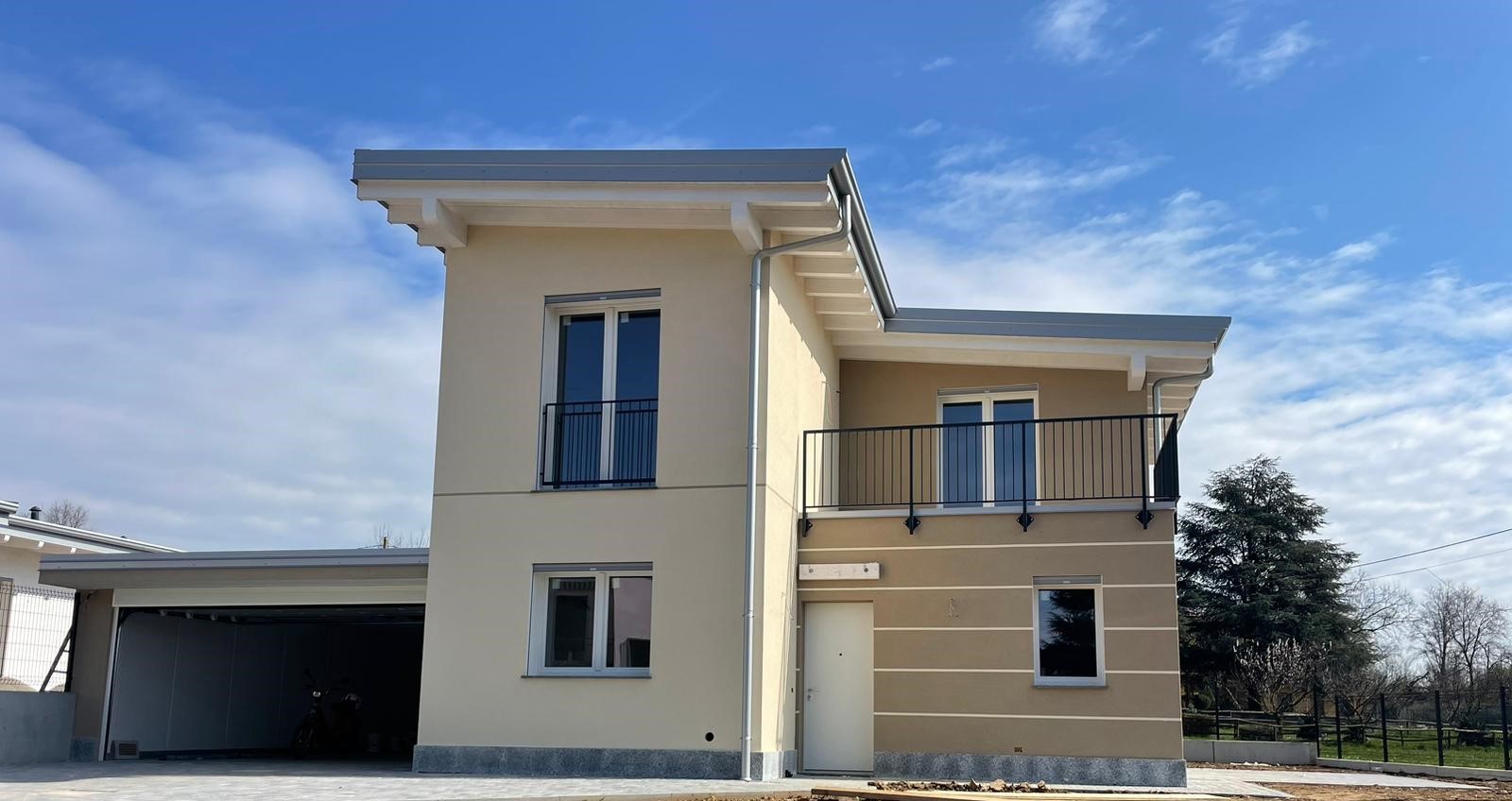 Villa Aurora